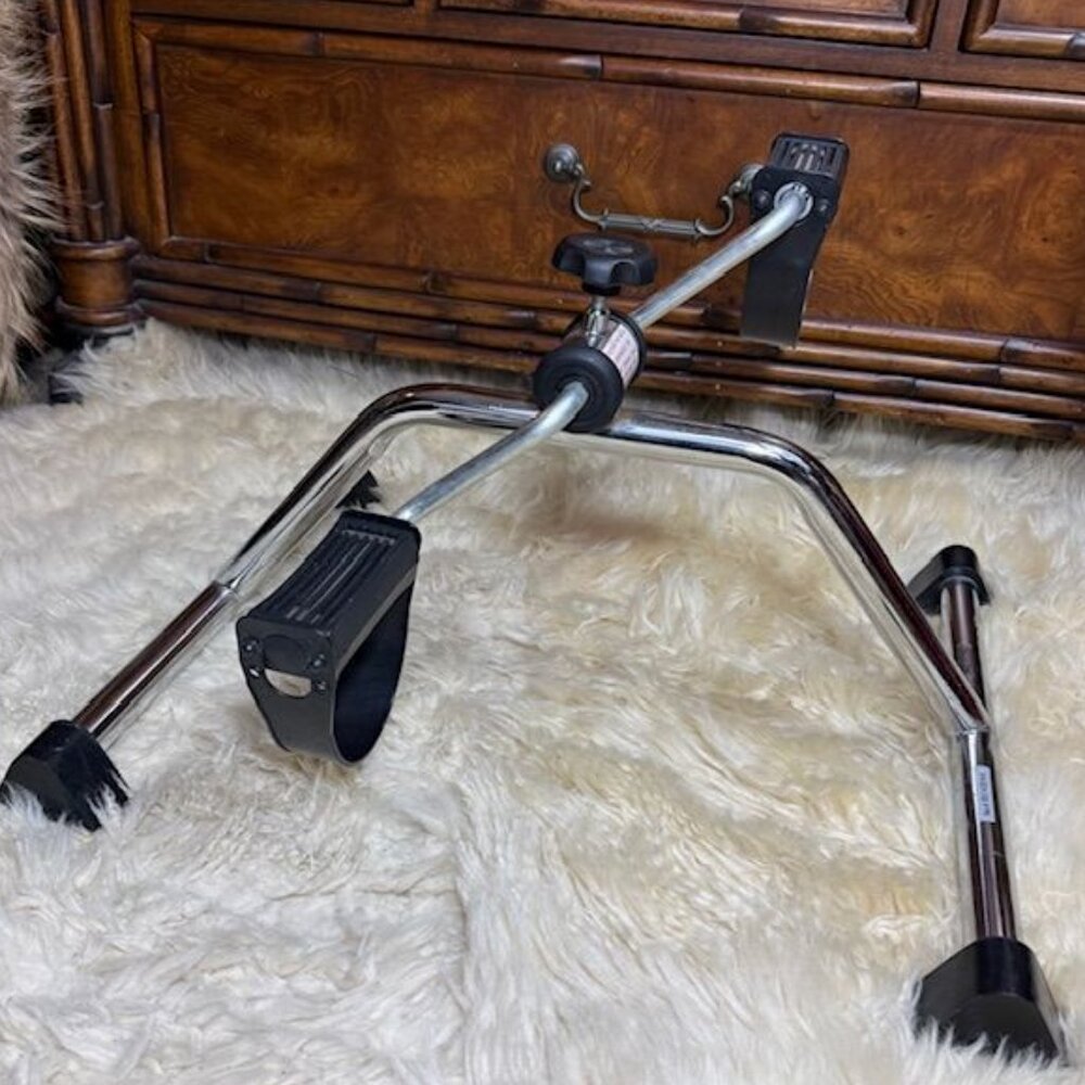 Under Desk Metal Pedal Leg Arm Exercise Cycle with Adjustable Resistance - Picture 3 of 8